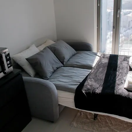 Cozy Penthouse Loft - Near The Airport *